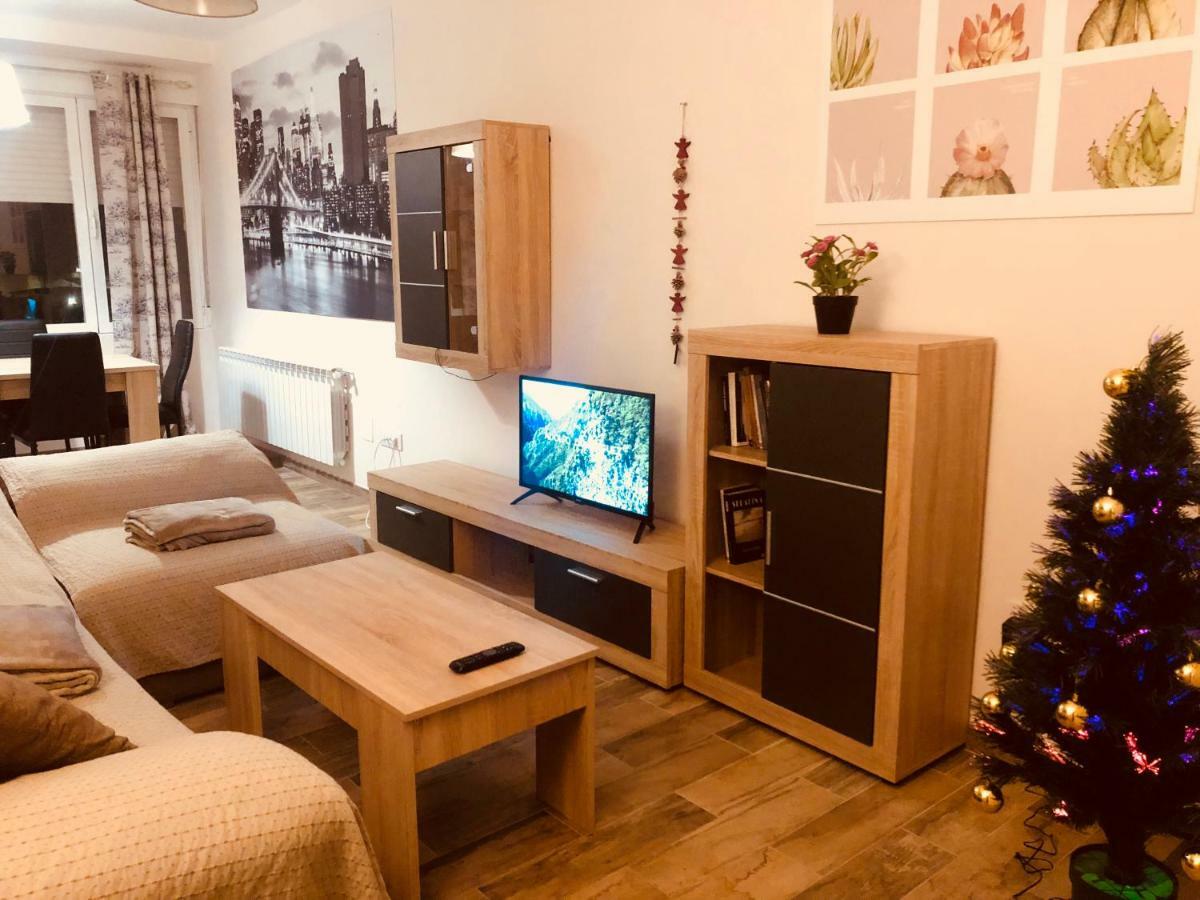 Apartamento Nuevo Con Encanto Ла-Гуардия Экстерьер фото